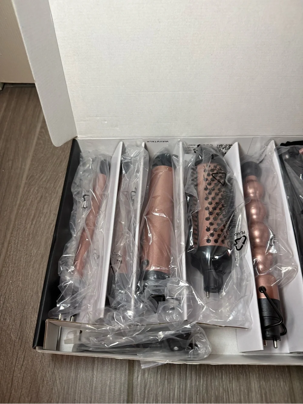 NWT WavyTalk 5-in-1 Curling Wand Set